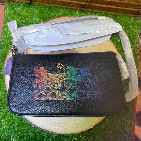 ♥ Coach Rainbow Nolita 19 with Horse and Carriage ♥ Pride - Picture 5 of 10